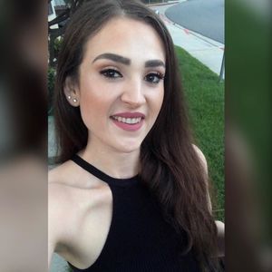 Meet your Posher, Karla